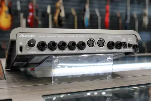 Store Special Product - Alesis - SR-18 - 24 Bit Stereo Drum Machine